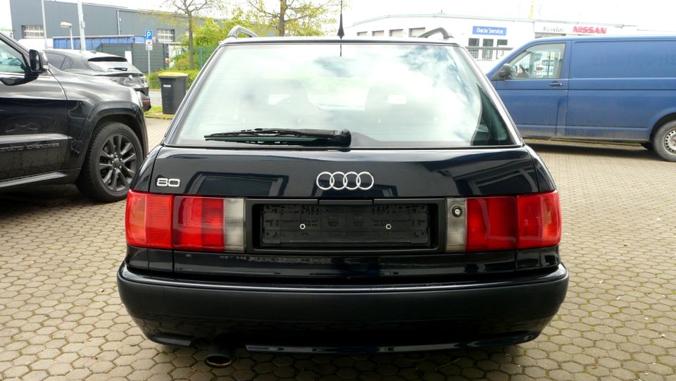 Audi 80 Avant -Klima-el. FH -ZV m FB -wenig km -Indigoblau in Erfurt