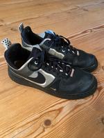 Turnschuhe Schuhe Nike Air schwarz Gr. 40 / 41 Bayern - Holzkirchen Vorschau