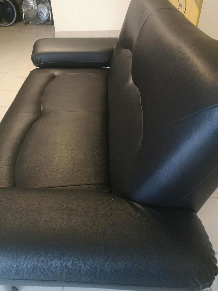 Leder Sofa Couch 3 Sitzer Schwarz in Markgröningen