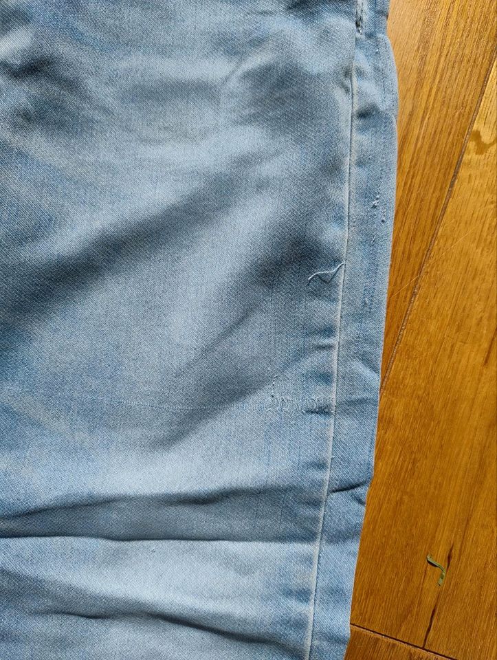 2x bequeme Jeans Gr. 146 in Verden