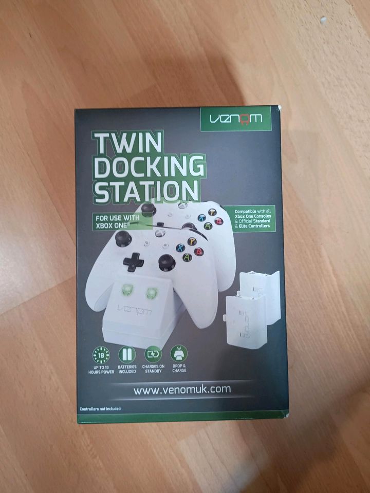 Xbox one Twin Docking Station in Leipzig