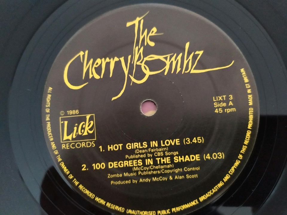 The Cherry Bombz - Coming Down Slow LP & Hot Girls In Love E.P. in Bonn