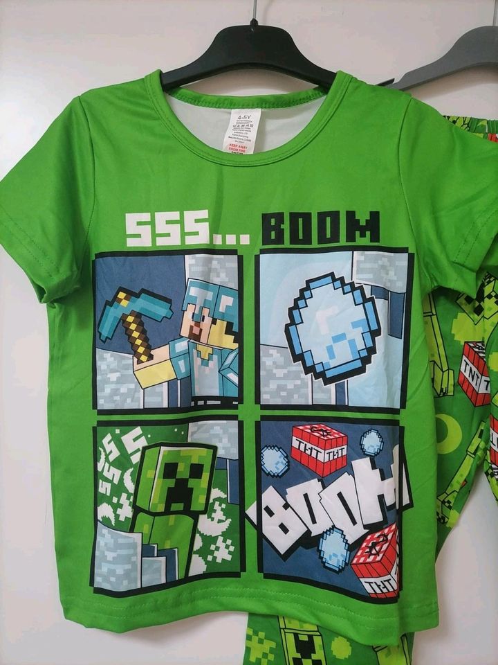 Jungen Schlafanzug Minecraft Gr. 104/110 Neu! in Berßel