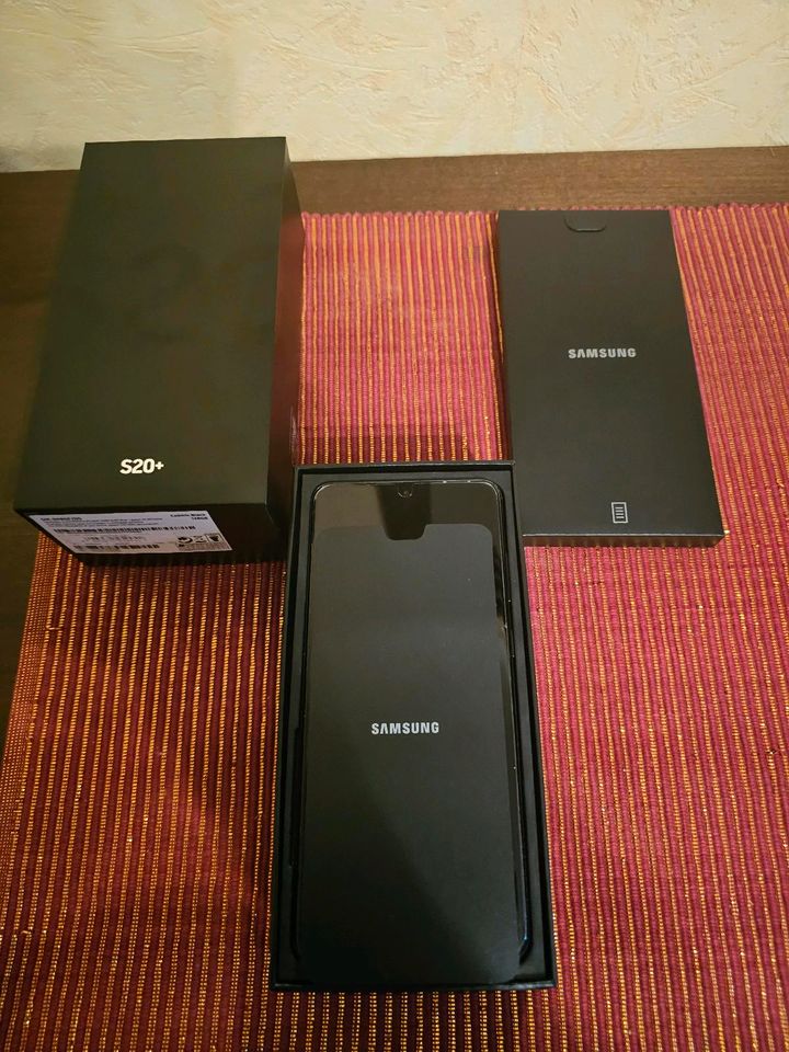 Samsung Galaxy 20 plus in Nürnberg (Mittelfr)