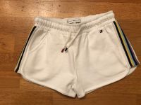 TOMMY HILFIGER Mädchen Shorts weiß Gr 128 neuwertig!!! Düsseldorf - Eller Vorschau