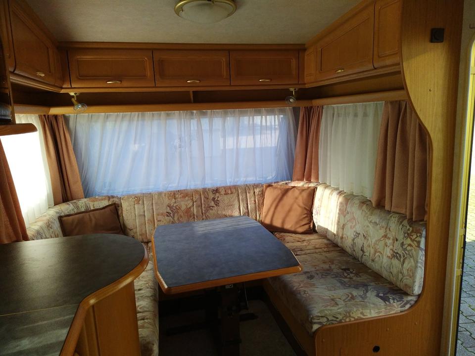 Wohnwagen Tabbert Comtesse 540 HE mit Einzelbetten & 2 Vorzelten in Münsingen