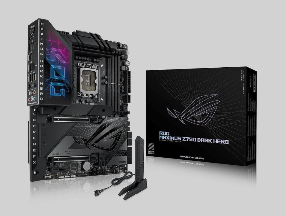 ASUS ROG Maximus Z790 Dark Hero Mainboard, 3 Monate alt, INTEL in Herford