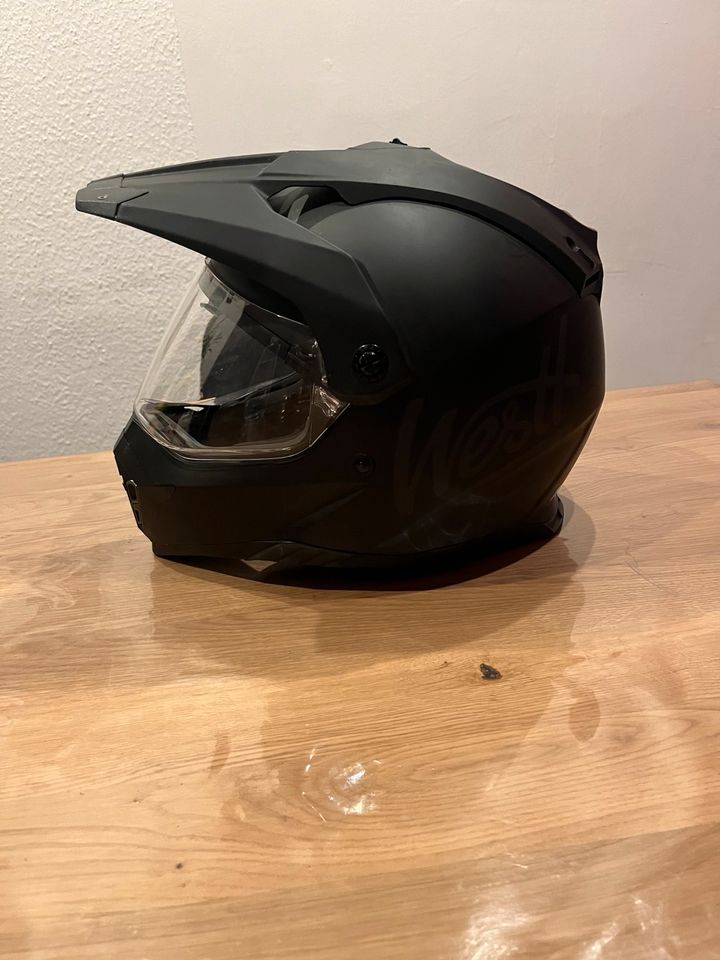 Helm 59-60 cm in Scholen