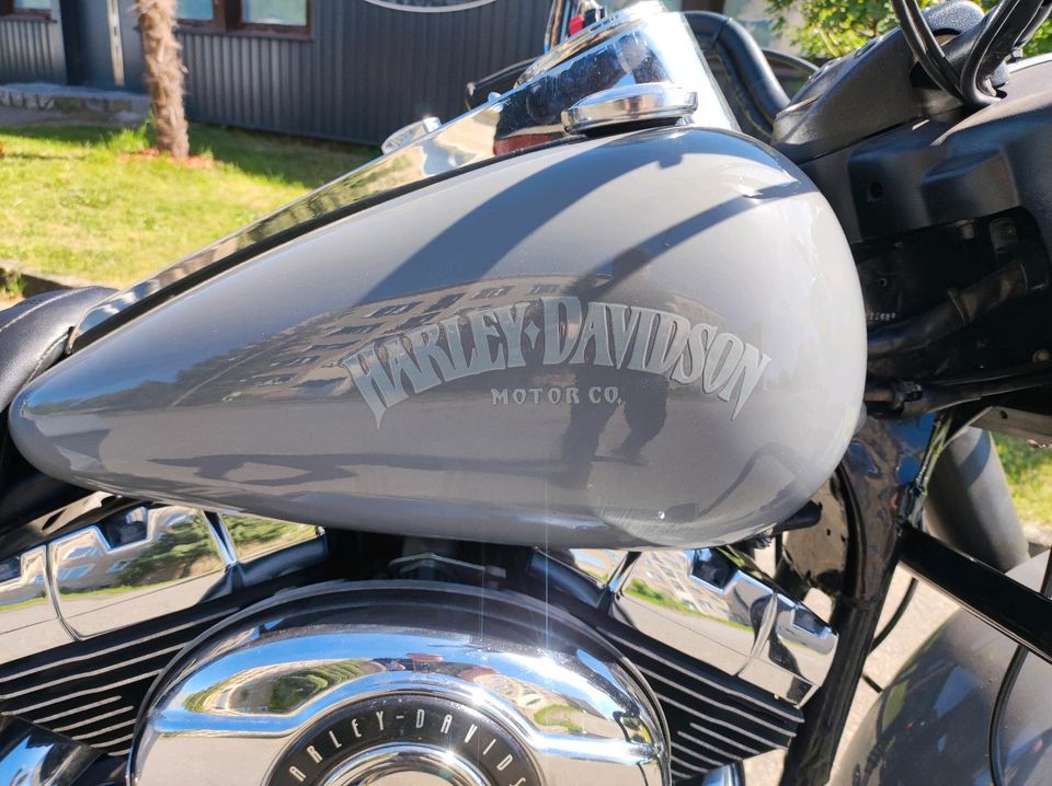 Harley*Road King*Police*1690* in Neubrandenburg