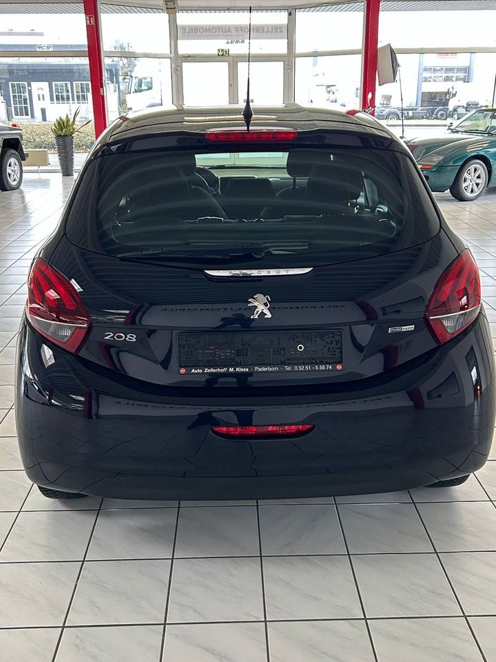 Peugeot 208 Active in Paderborn