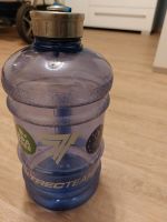 Große Fitness-Trinkflasche aus Kunststoff.  BPA-frei Bayern - Bad Endorf Vorschau