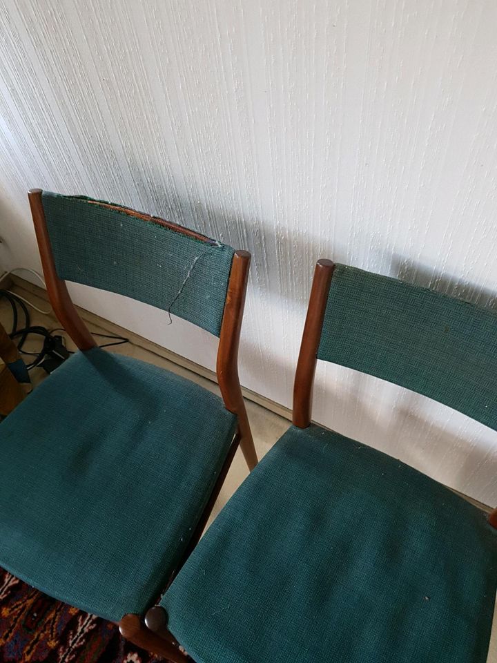 7 Esstischstühle, Stühle zusammen 20€ in Nieheim