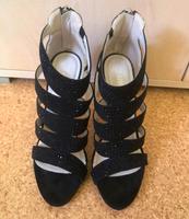 High Heels mit Riemchen Bayern - Salzweg Vorschau