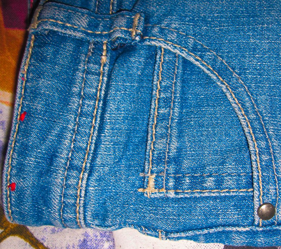 Capri Jeans Esprit Gr.128 Blau 7/8 Used Stretch 5-Pocket in Ottobrunn