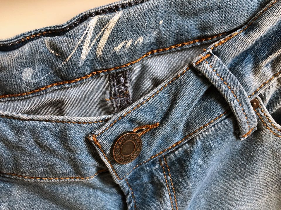 Mavi Jeans, Röhrenjeans, enge Jeans, Slim Fit, Lindy Jenas, wie N in Düsseldorf