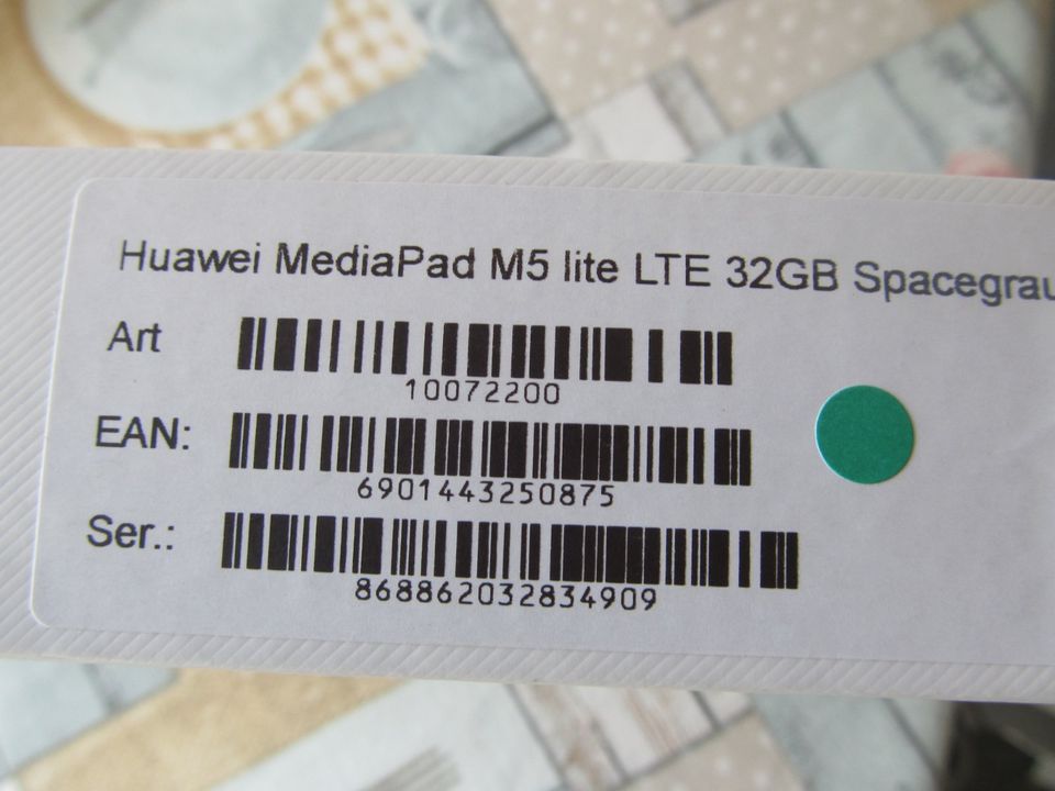 Huawei Media Pad M5 lite 10 LTE Tablet in Duisburg