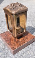 Grablampe aus Bronzeguss mit Sockel Hessen - Kelkheim Vorschau