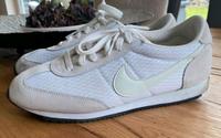Nike Sneaker weiß NEU Gr. 40 Nordrhein-Westfalen - Neuss Vorschau