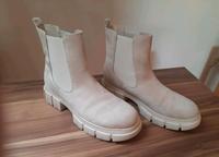 Helle Boots • neuwertig • beige • 40 Nordrhein-Westfalen - Gütersloh Vorschau