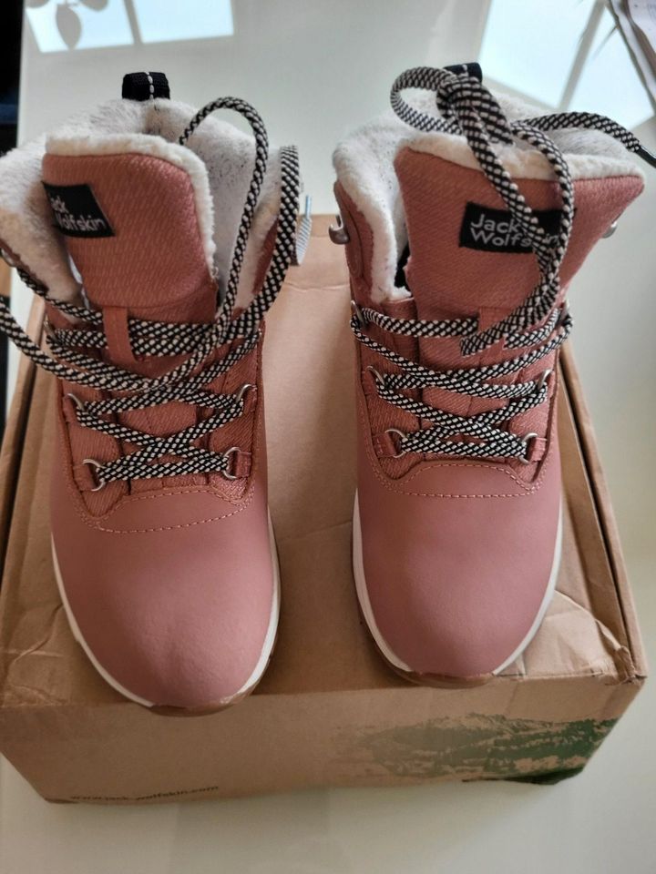 Jack Wolfskin Everquest Texapore Winterschuhe Damen Rose Gr.37 in Pommelsbrunn