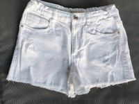 Zara Jeans kurze Hose Shorts weiß Gr. 152 Used Look Rheinland-Pfalz - Birken-Honigsessen Vorschau