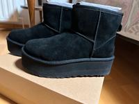UGG - W classic Mini Platform NEU ✨ Niedersachsen - Isernhagen Vorschau