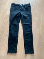 Hugo Boss schwarze Jeans high rise Gr. M 31 Hessen - Dreieich Vorschau