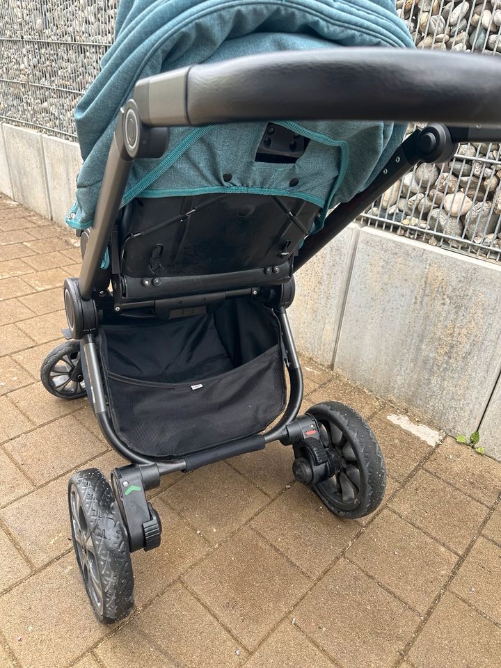 Peggy Kinderwagen mit zwei Aufsätzen in Kolbermoor