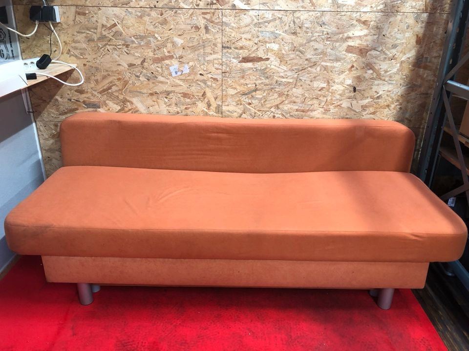 3er Couch Schlafsofa Ausziehbar orange Bett Couch in Rastatt