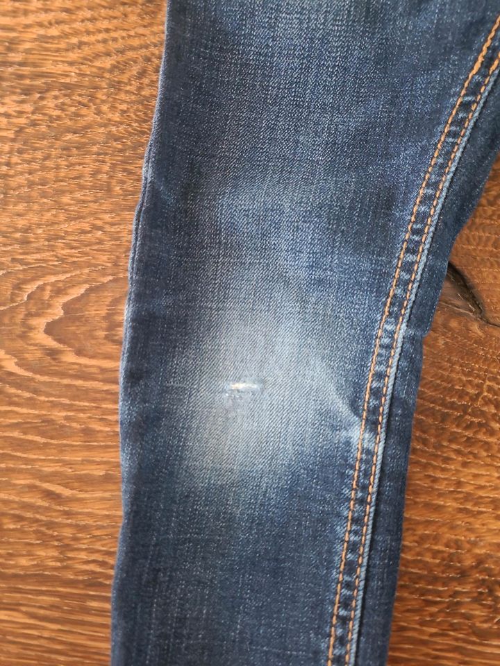 Marc O'Polo Jeans mit Kniedefekten Gr 104 blau in Espenau