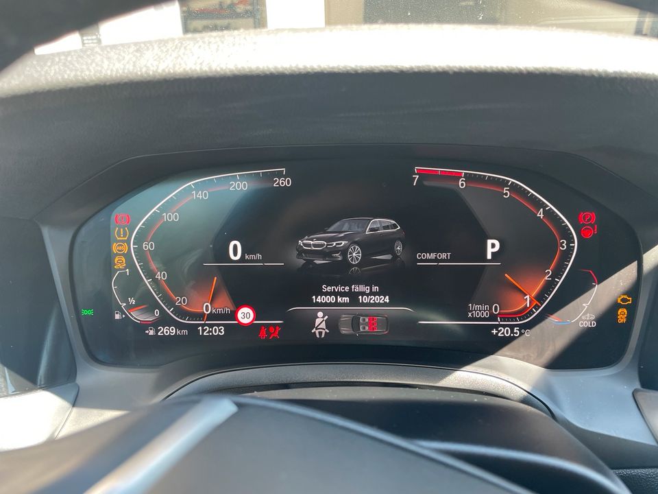 BMW 330i Touring,Sportline, 258 PS, Baujahr 10/2019 in Rottau
