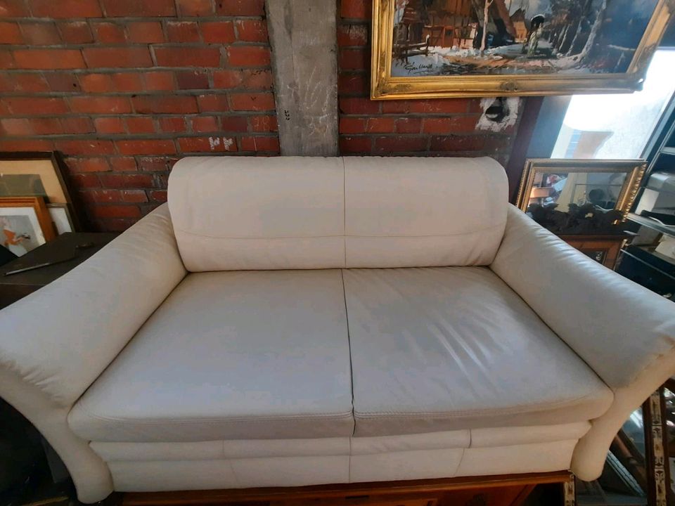 Alt Sofa Couch Sessel Leder Weiß in Groß-Gerau