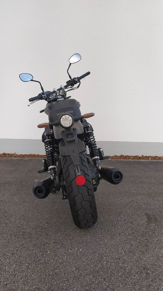 Moto Guzzi V9 Bobber E5 in Jengen