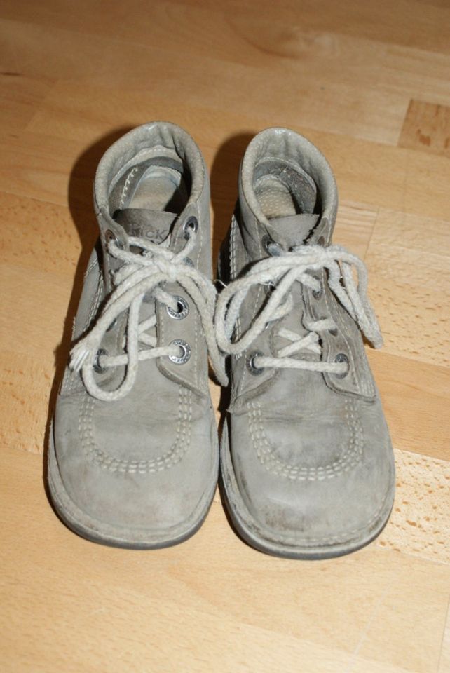 Kickers Schuhe Schnürschuhe Boots Stiefel Gr. 32 Leder in Neuwied