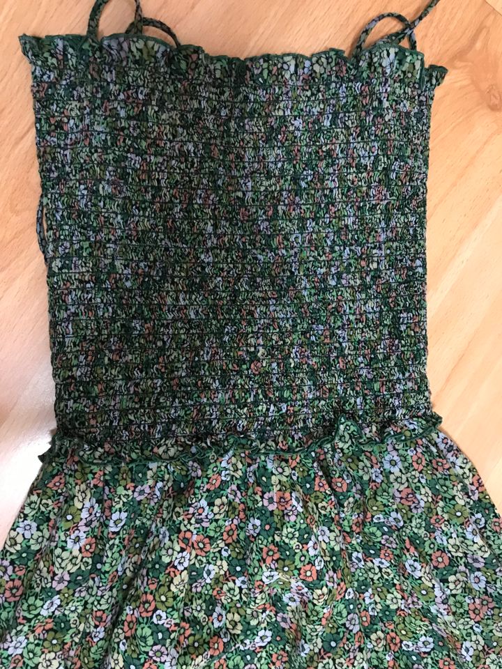 Kleid sommer arket grün Blumen träger scandi other cos monki in München