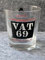 Seltenes Whiskeyglas VAT 69, “Sir Edward” Vintage 60er/70er Nordrhein-Westfalen - Mülheim (Ruhr) Vorschau