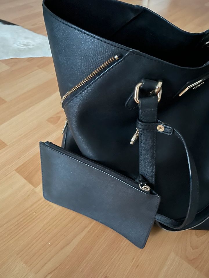 DKNY Tasche Handtasche Shopper schwarz Gold in Chemnitz