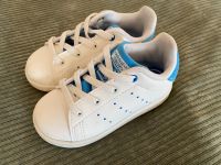 Adidas Sneaker Gr. 23 neuwertig! Nordrhein-Westfalen - Delbrück Vorschau