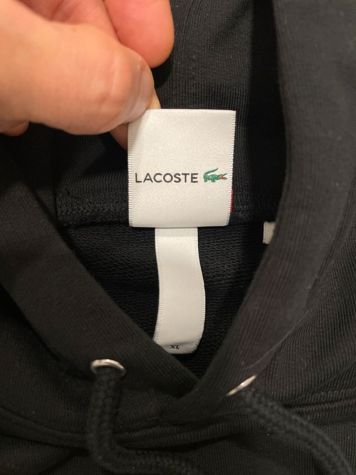 Lacoste x Supreme Herren XL schwarz Hoodie wie NEU in Stollberg