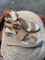 GEOX Respira Keilsandalette, beige, Gr. 39,5 Brandenburg - Eichwalde Vorschau