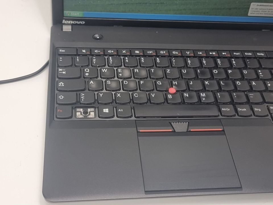 Windows XP Notebook Lenovo ThinkPad Edge E545 AMD A8-4500M 2,66GH in Fellbach