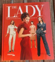 Die Lady Handbuch der klassischen Damenmode ISBN 3832087206 Hessen - Schwalbach a. Taunus Vorschau