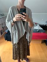 Poncho/Cape Cecil one size Nordrhein-Westfalen - Heiden Vorschau