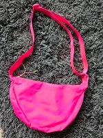 Halfmoon Bag Crossbag pink neon ungetragen Hamburg-Nord - Hamburg Barmbek Vorschau