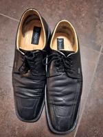 Bugatti Schuhe Slipper 43 schwarz Hessen - Gelnhausen Vorschau