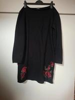 Kleid mit Rosen Applikationen Nordrhein-Westfalen - Alsdorf Vorschau
