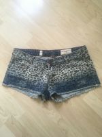 Pull & Bear Leo Jeans Shorts Hot Pants Gr. 38 Düsseldorf - Pempelfort Vorschau