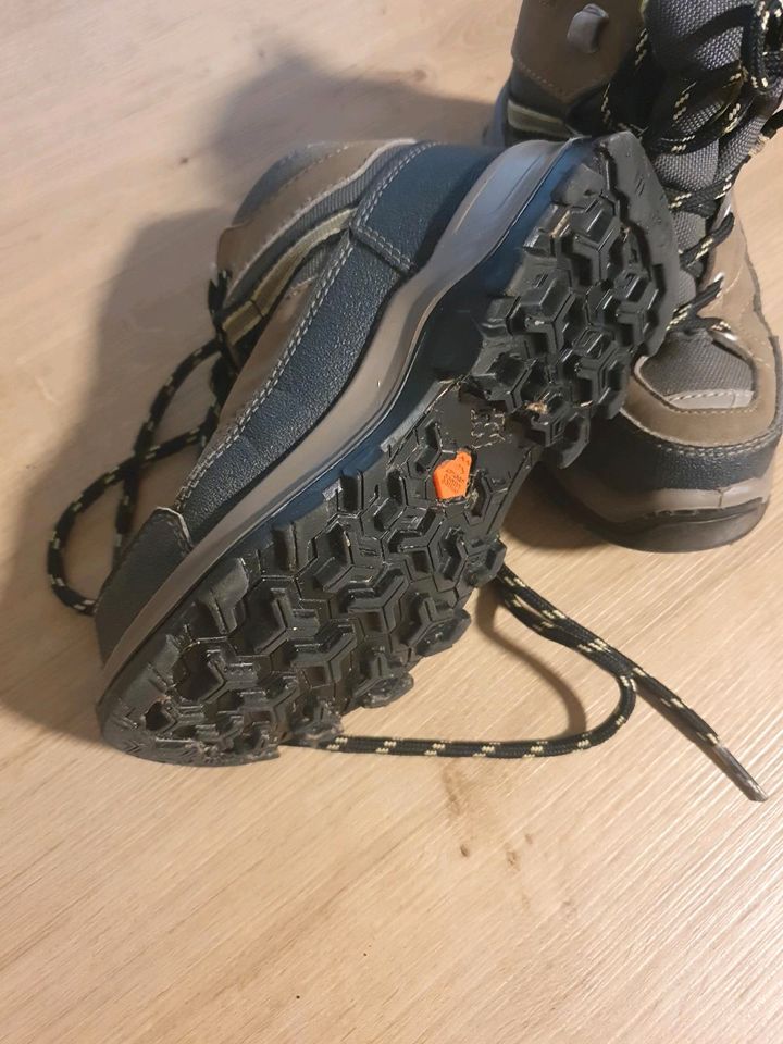 Decathlon Wanderstiefel Kinder 28 Trekking Waldschuhe in Arnstein