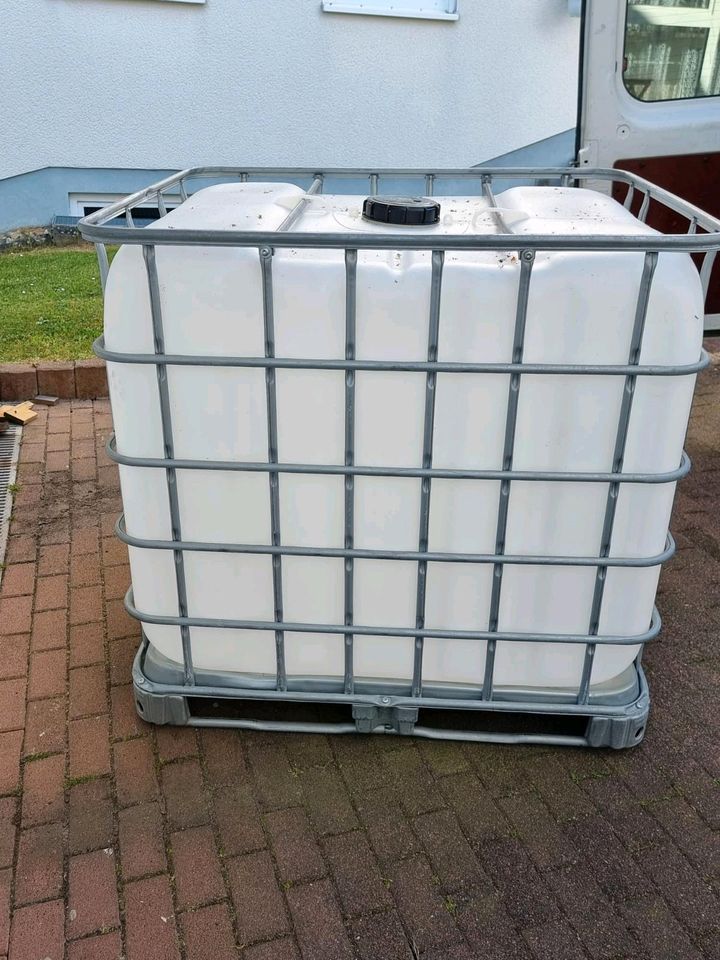 IBC 1000l Container in Bruchertseifen