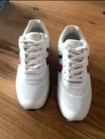 Tommy Hilfiger Sneaker Gr. 39 Neu Nordrhein-Westfalen - Ibbenbüren Vorschau